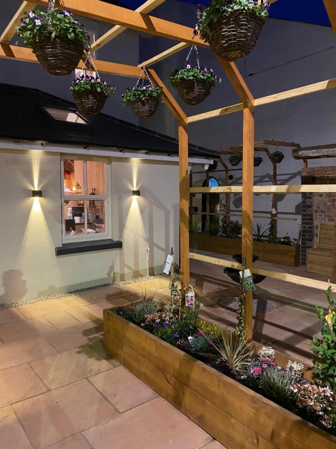 Domo Boutique Hotel Oldbury  Eksteriør bilde